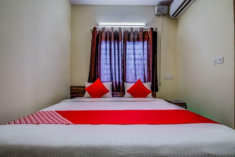 Oyo 26978 Tuliip Domestic Airport Hotel 3*