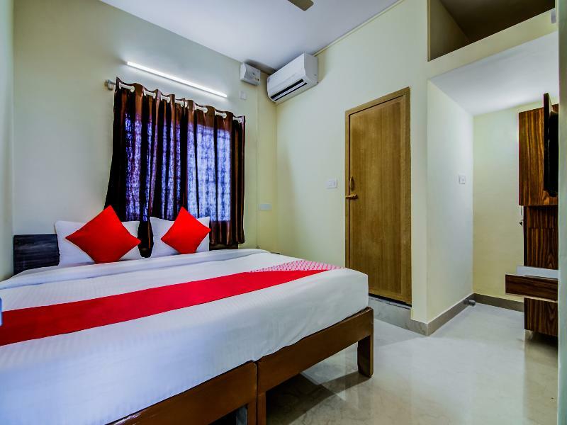 Hotel Oyo 26978 Tuliip Domestic Airport 3*