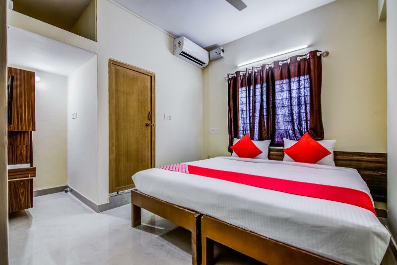 Oyo 26978 Tuliip Domestic Airport Hotel 3*