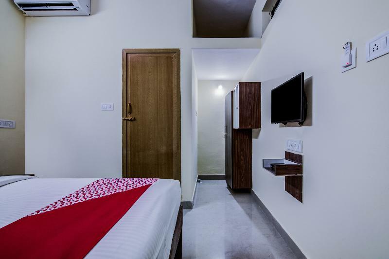 Oyo 26978 Tuliip Domestic Airport 3* Mumbai