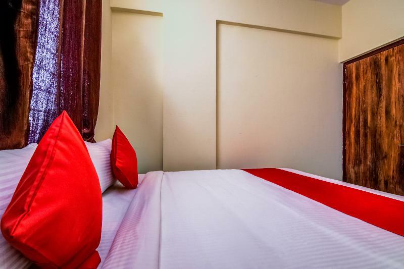 Hotel Oyo 26978 Tuliip Domestic Airport