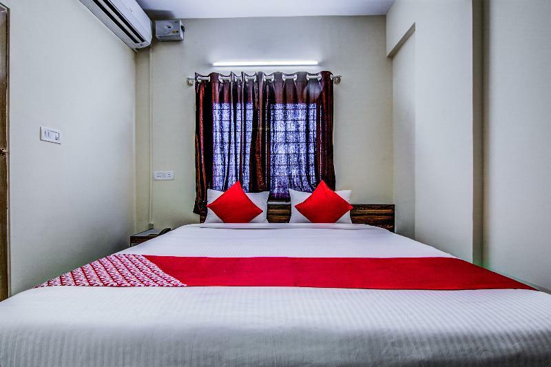 Oyo 26978 Tuliip Domestic Airport Hotel