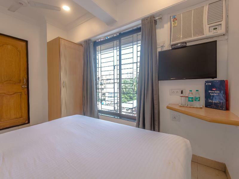 Oyo Flagship 572 Santacruz West 3*