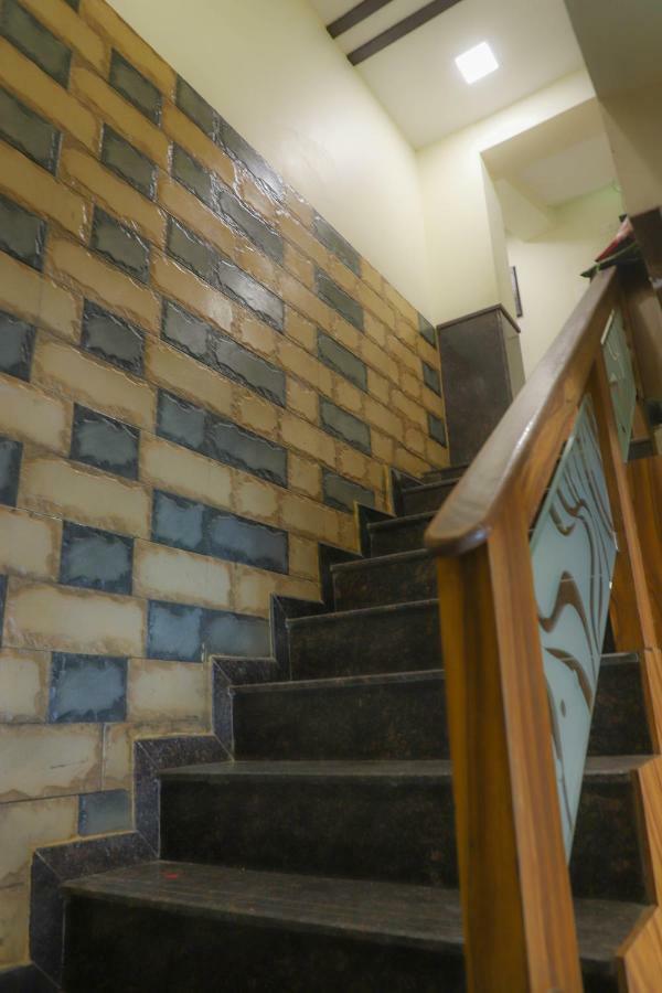 Hotel Plaza Executive - Near Bkc Mumbai