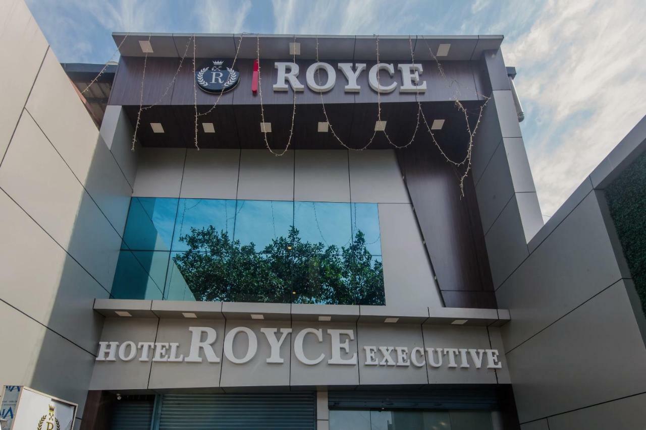 Royce Executive Bkc