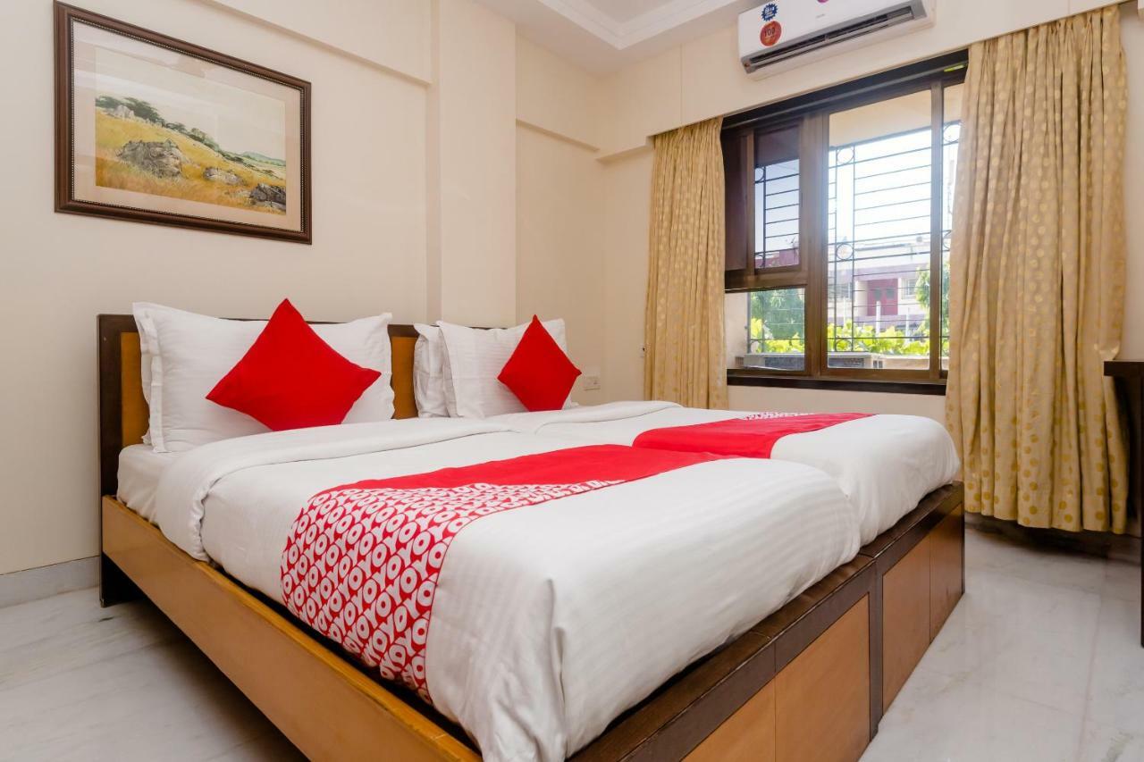 Hotel Oyo 26978 Tuliip Domestic Airport Mumbai
