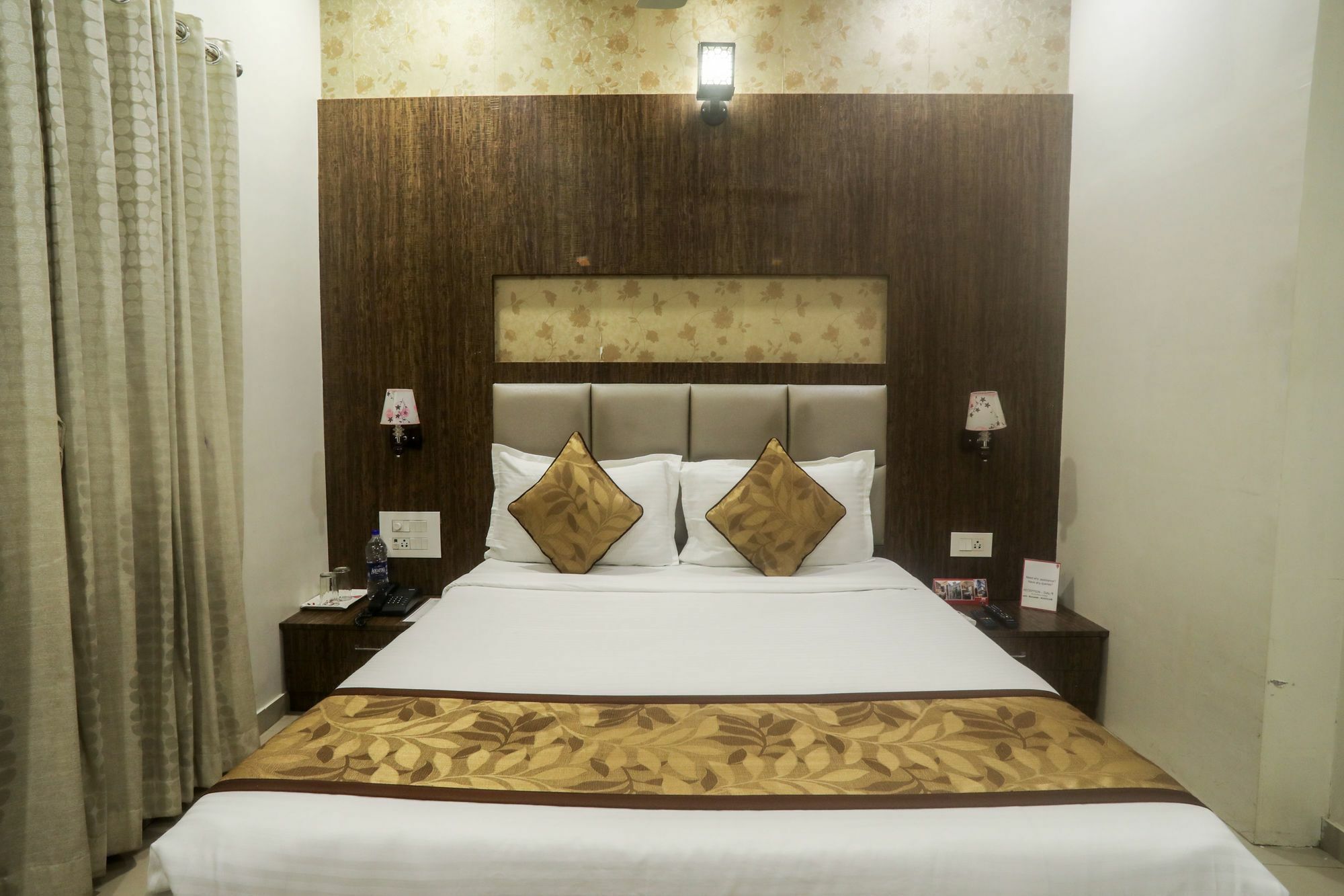 Oyo 4186 Oyster Hotel