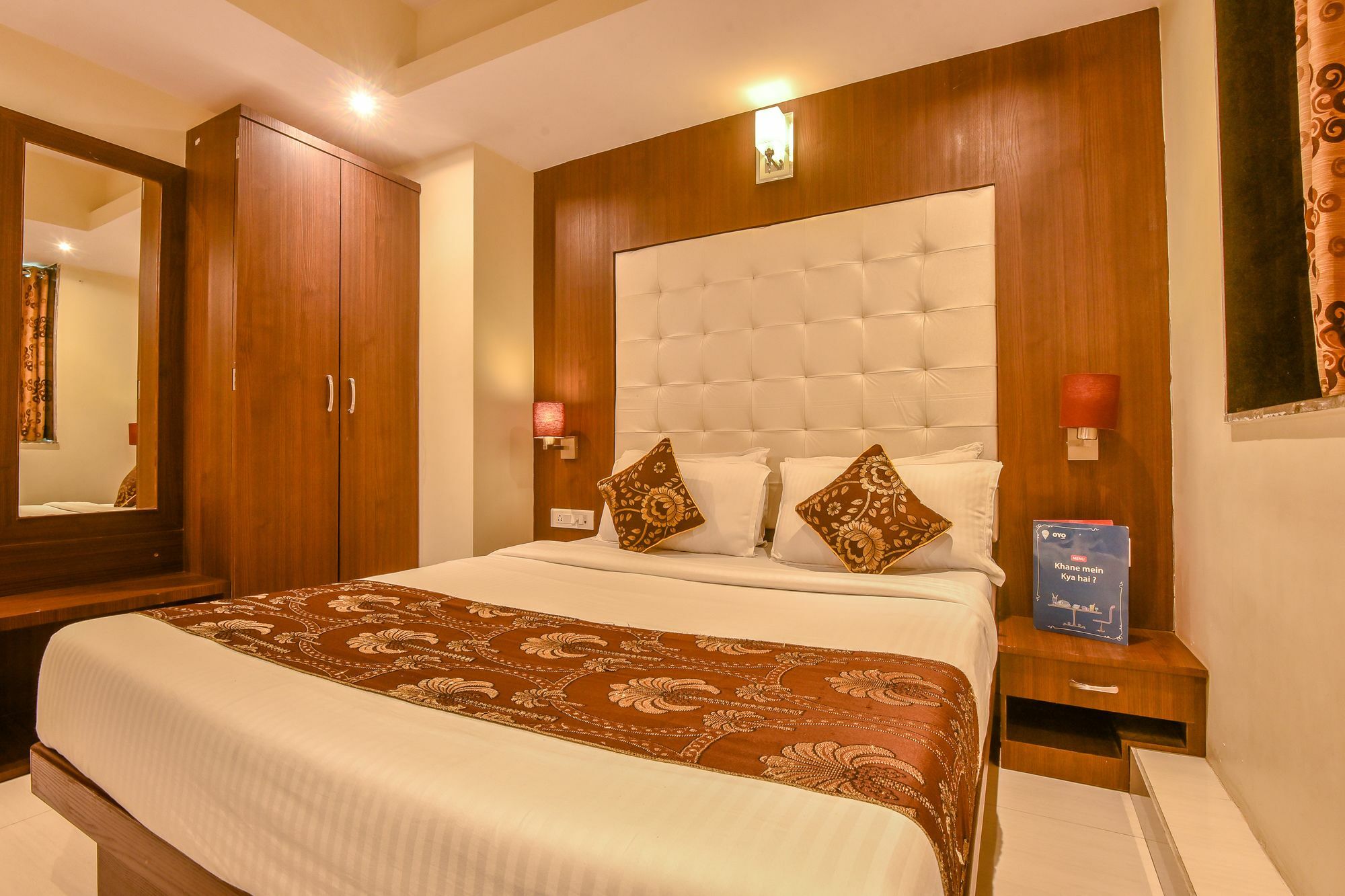 Hotel Oyo 7840 Artus 2