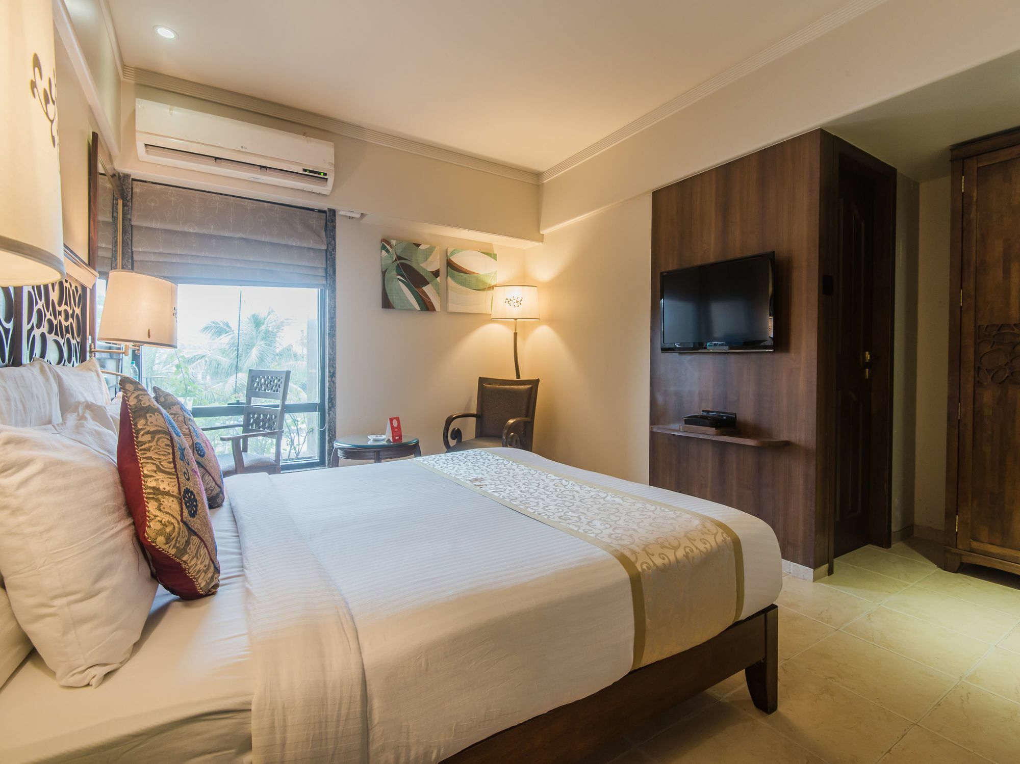 Hotel Oyo 618 Maharaja Mumbai