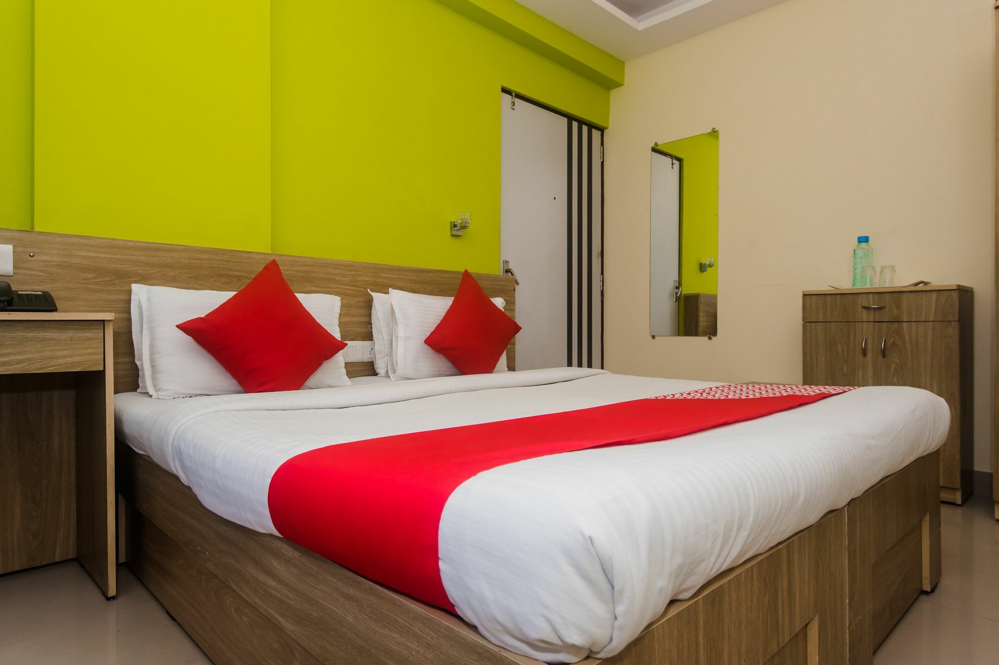 Oyo 24014 Tuliip Residency