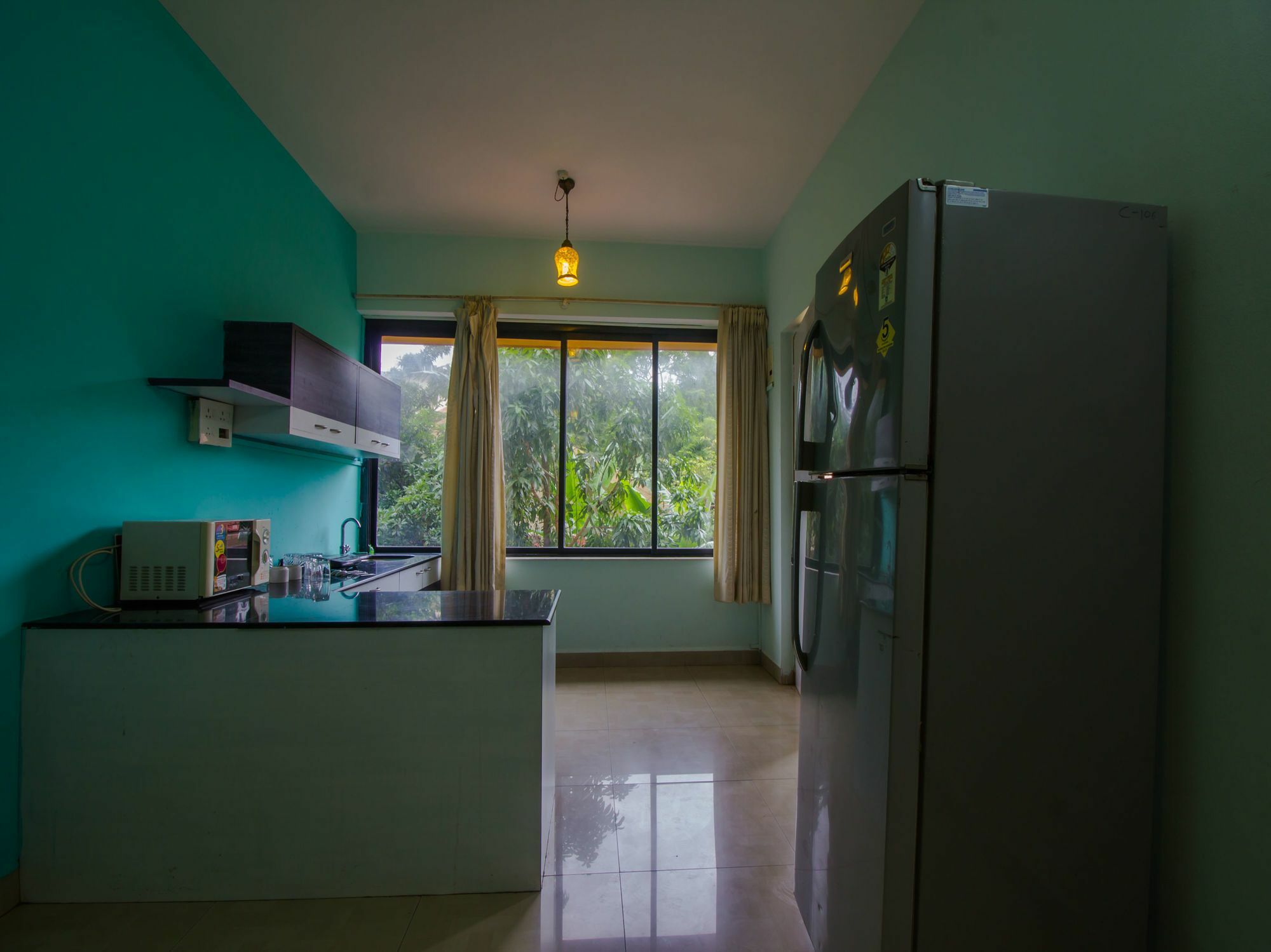 Hotel Oyo 17028 Aviva Residency 3*