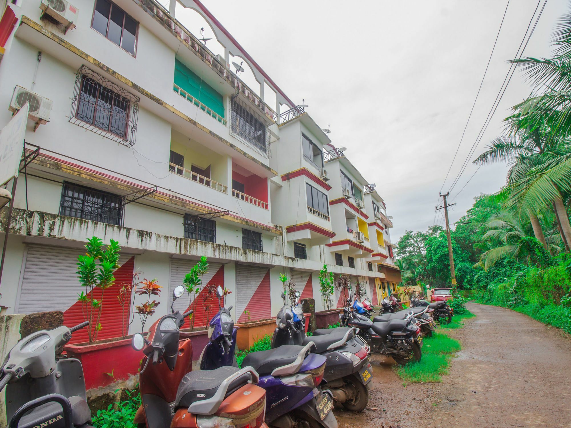 Oyo 17028 Aviva Residency Mumbai