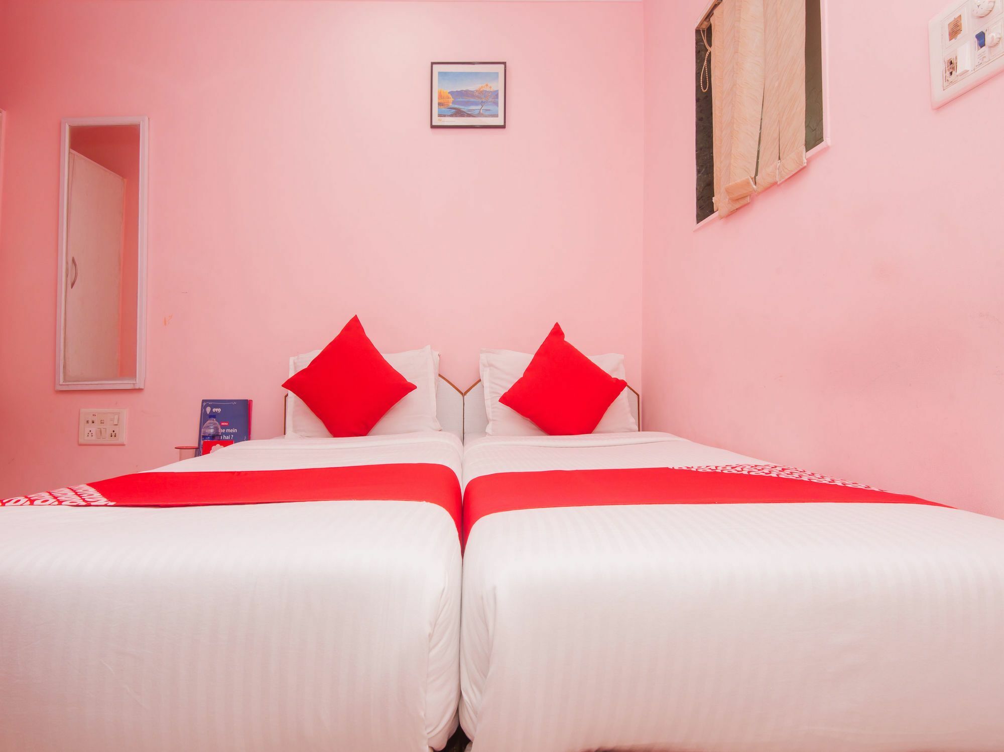 Oyo 13471 Hotel