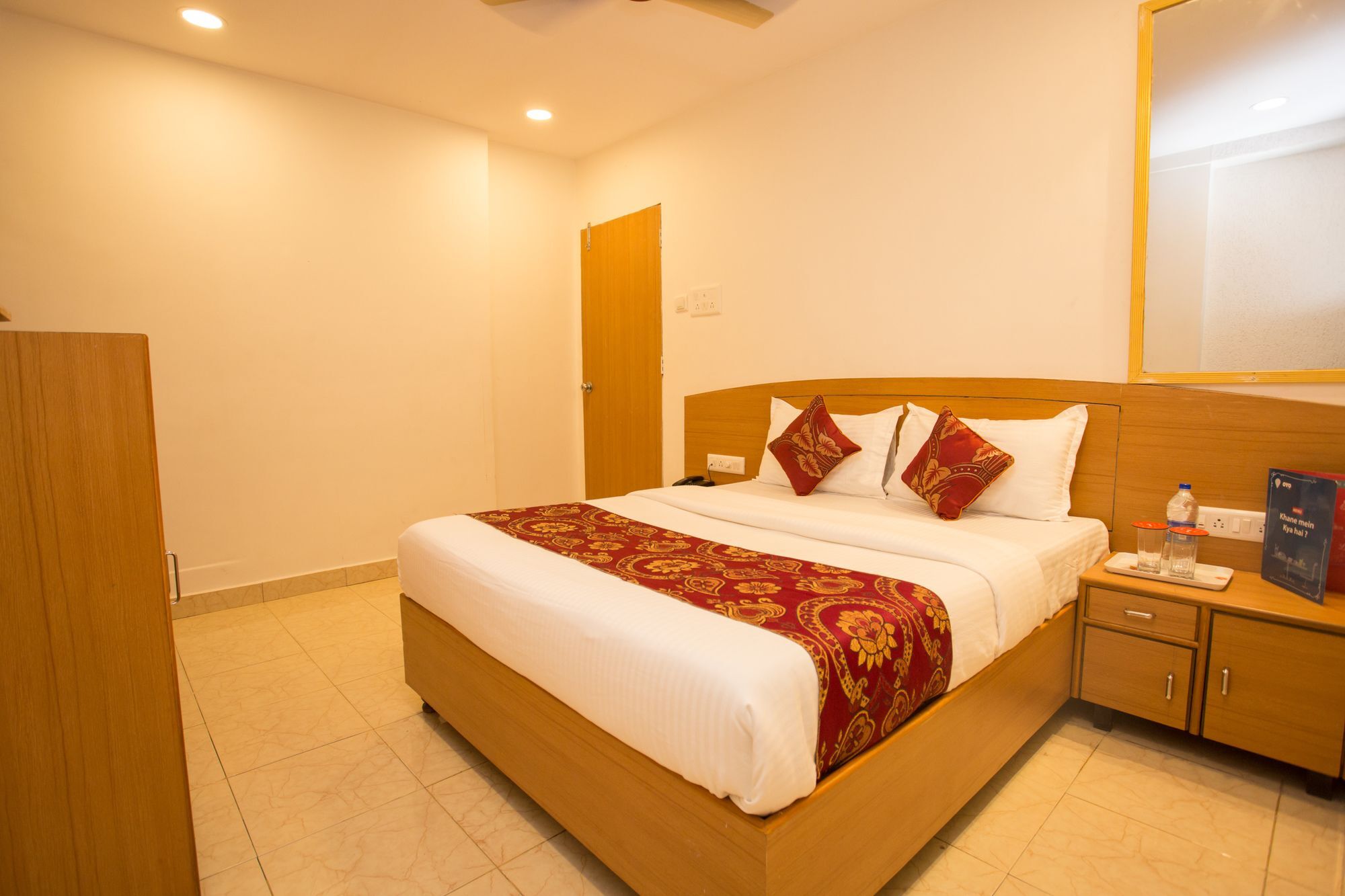 Hotel Oyo 8755 Red Palms