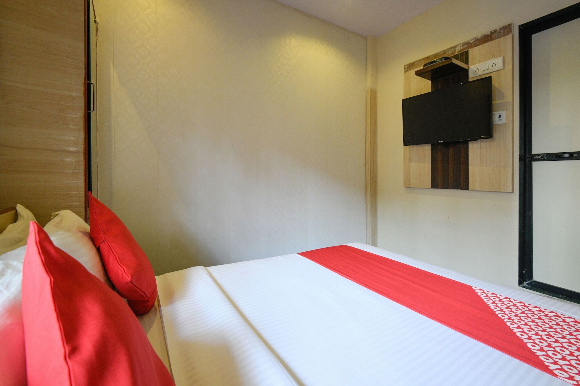 Hotel Oyo 18799 Fortune 2*