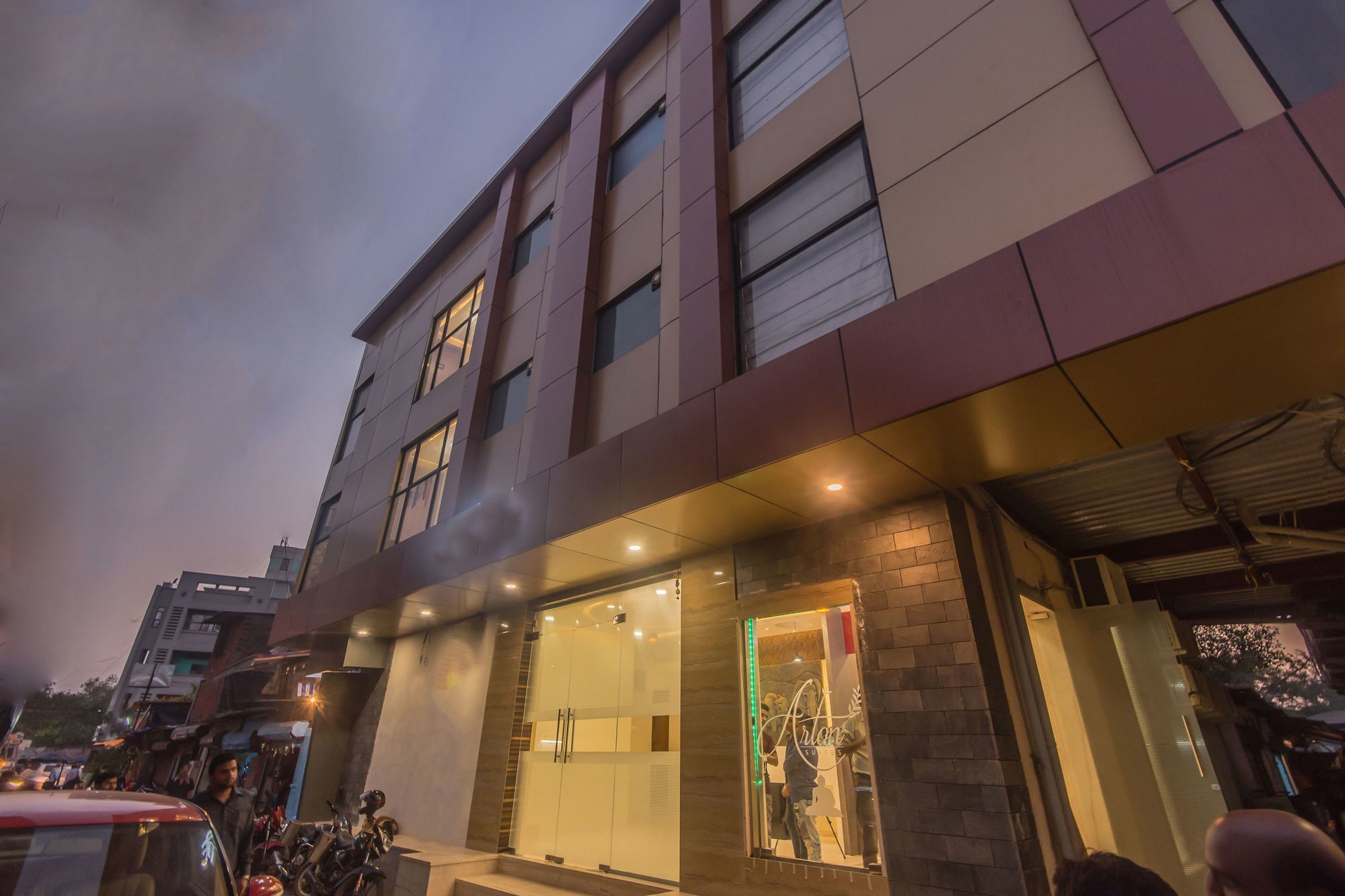 Fabhotel Arton - Nr International Airport Mumbai