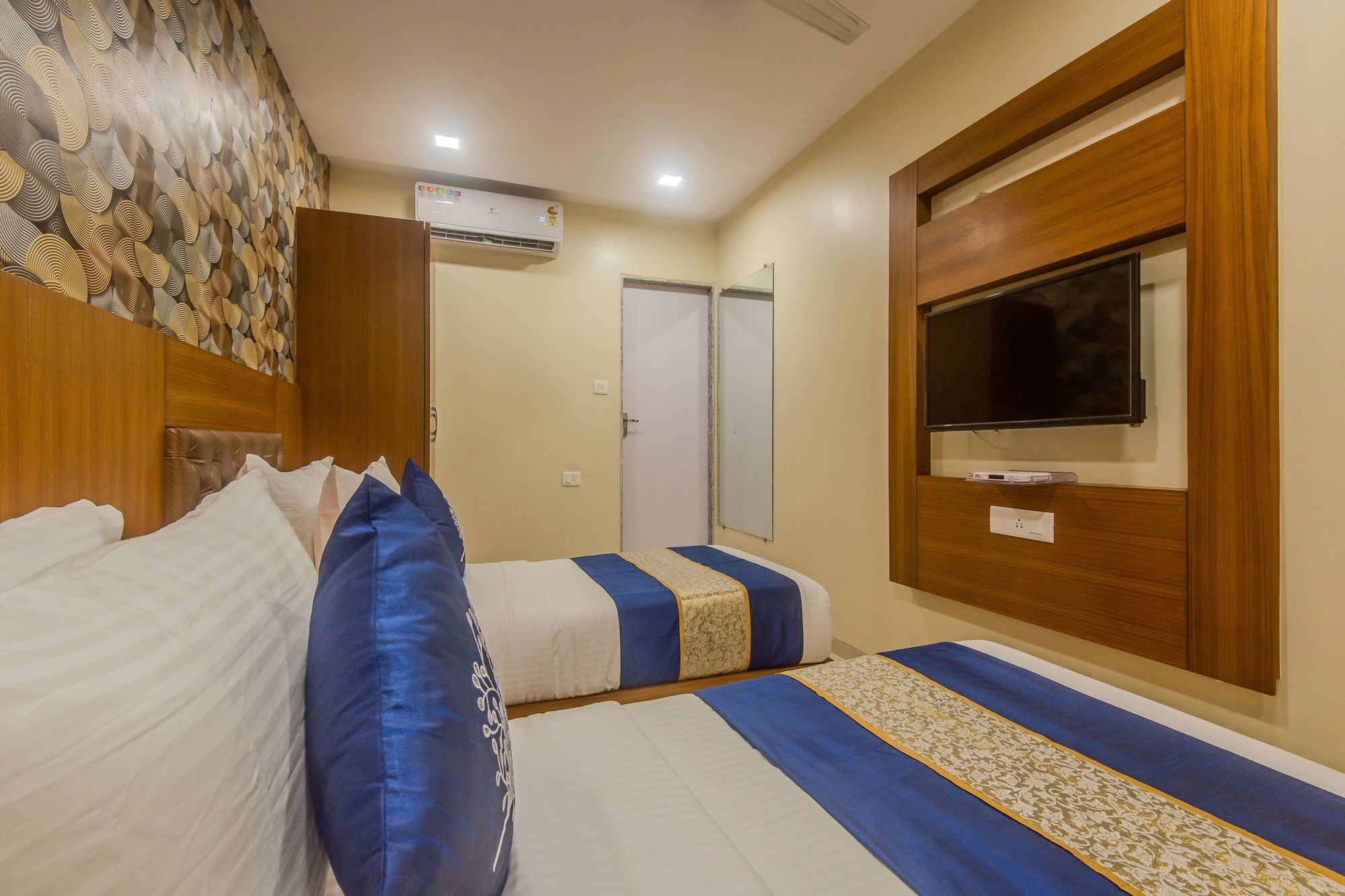 Fabhotel Arton - Nr International Airport Hotel