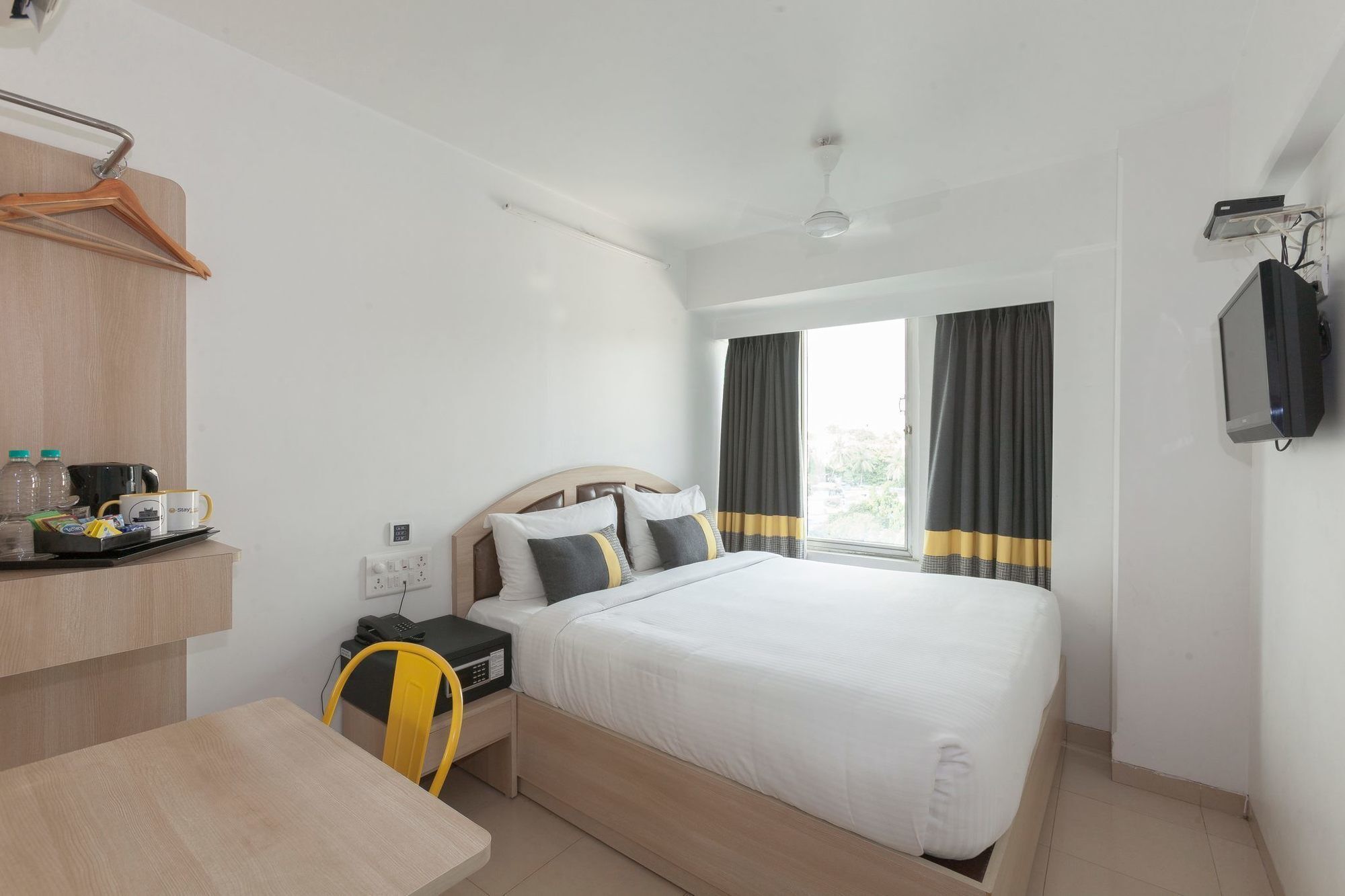Istay Andheri East