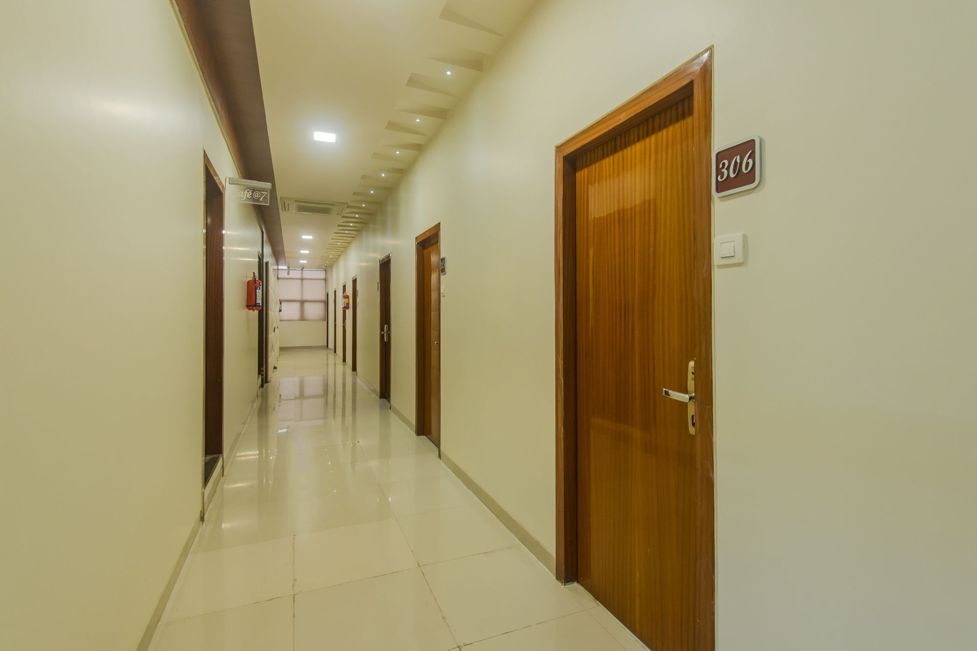 Oyo 3663 Seven Hills Hotel 3*