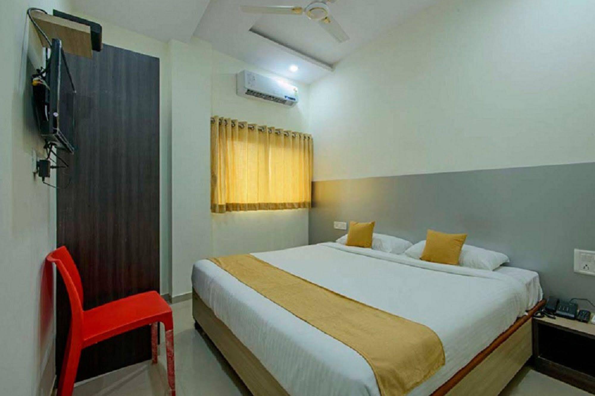Hotel Kailash Park Boutique Mumbai