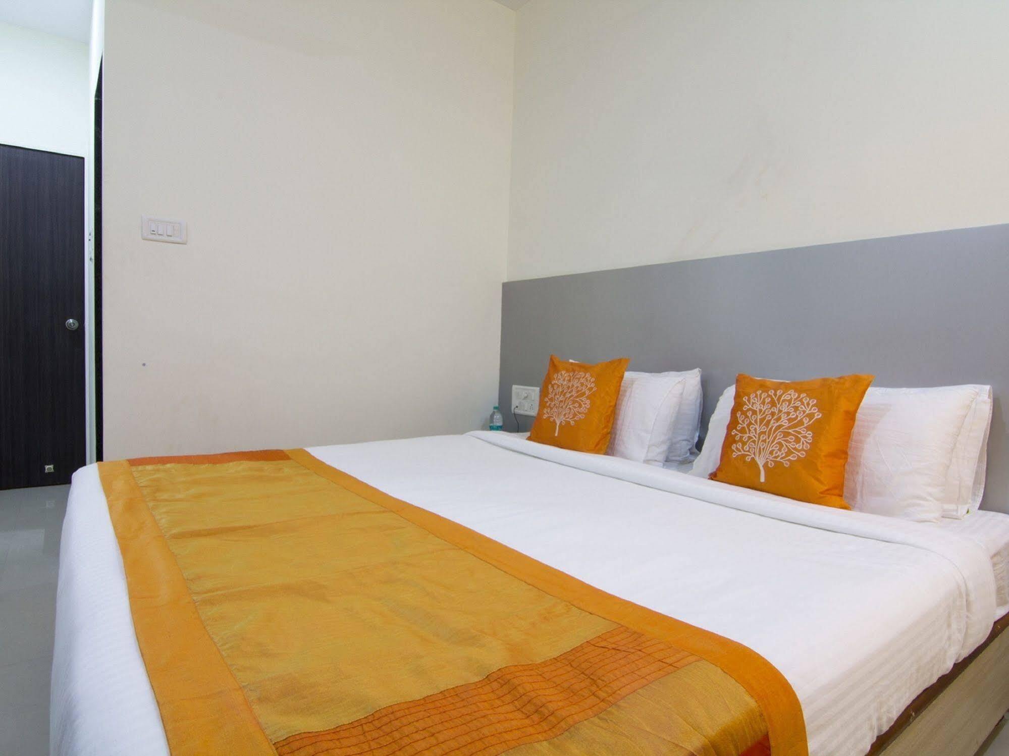 Kailash Park Boutique Hotel