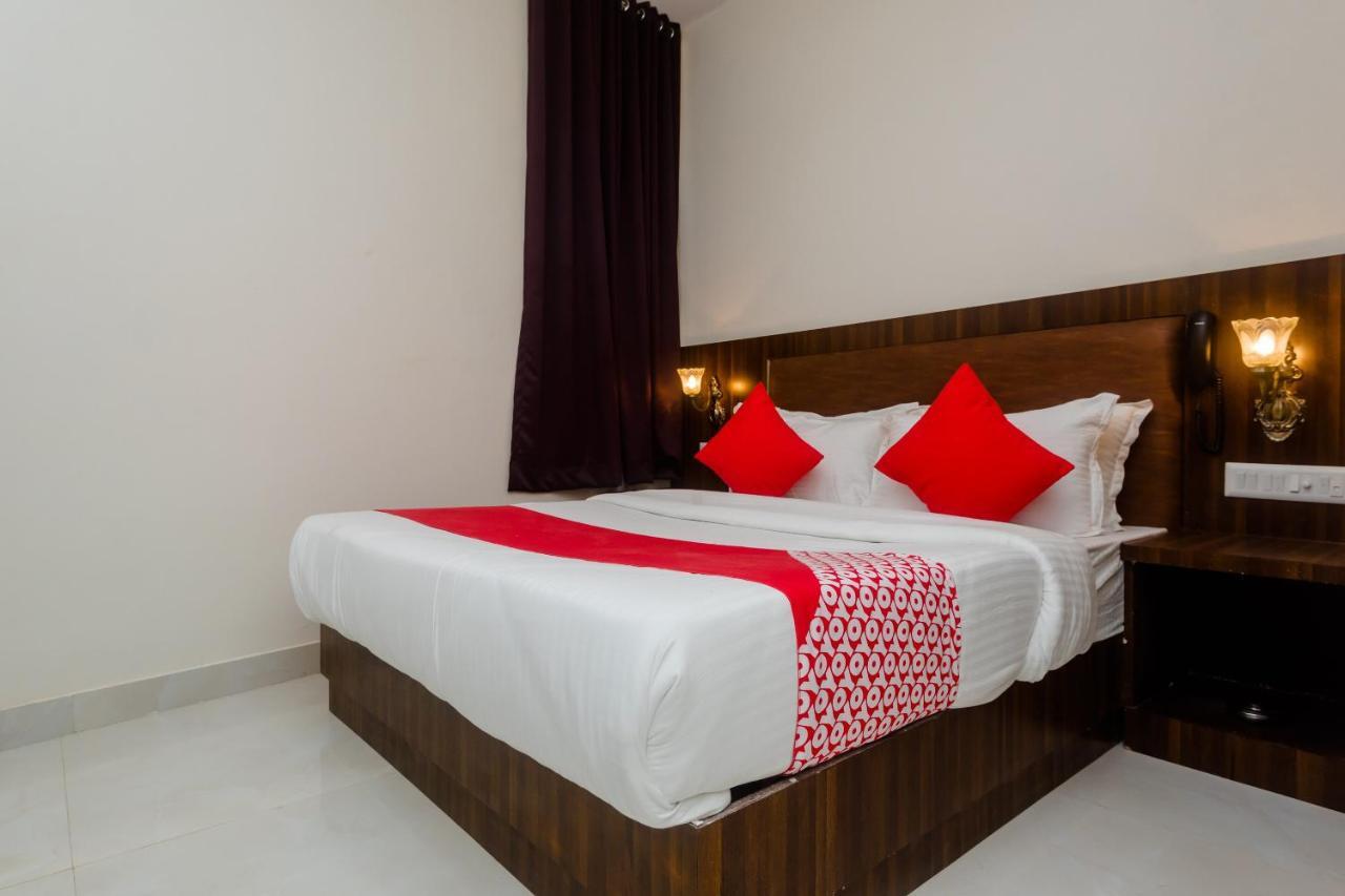 Hotel Oyo 24293 Amana International Mumbai