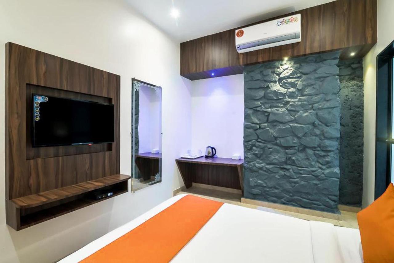 Sea Grand, Colaba