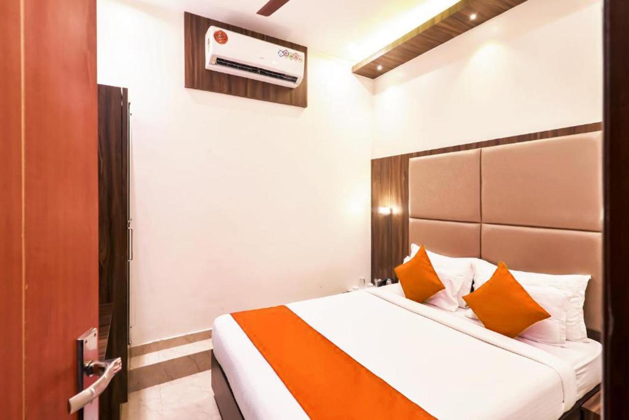 Hotel Sea Grand, Colaba