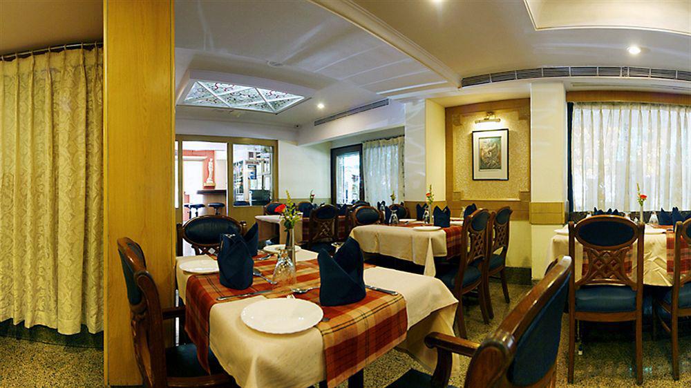 Regenta Place The Emerald Hotel Mumbai