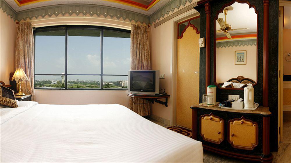 Regenta Place The Emerald Hotel