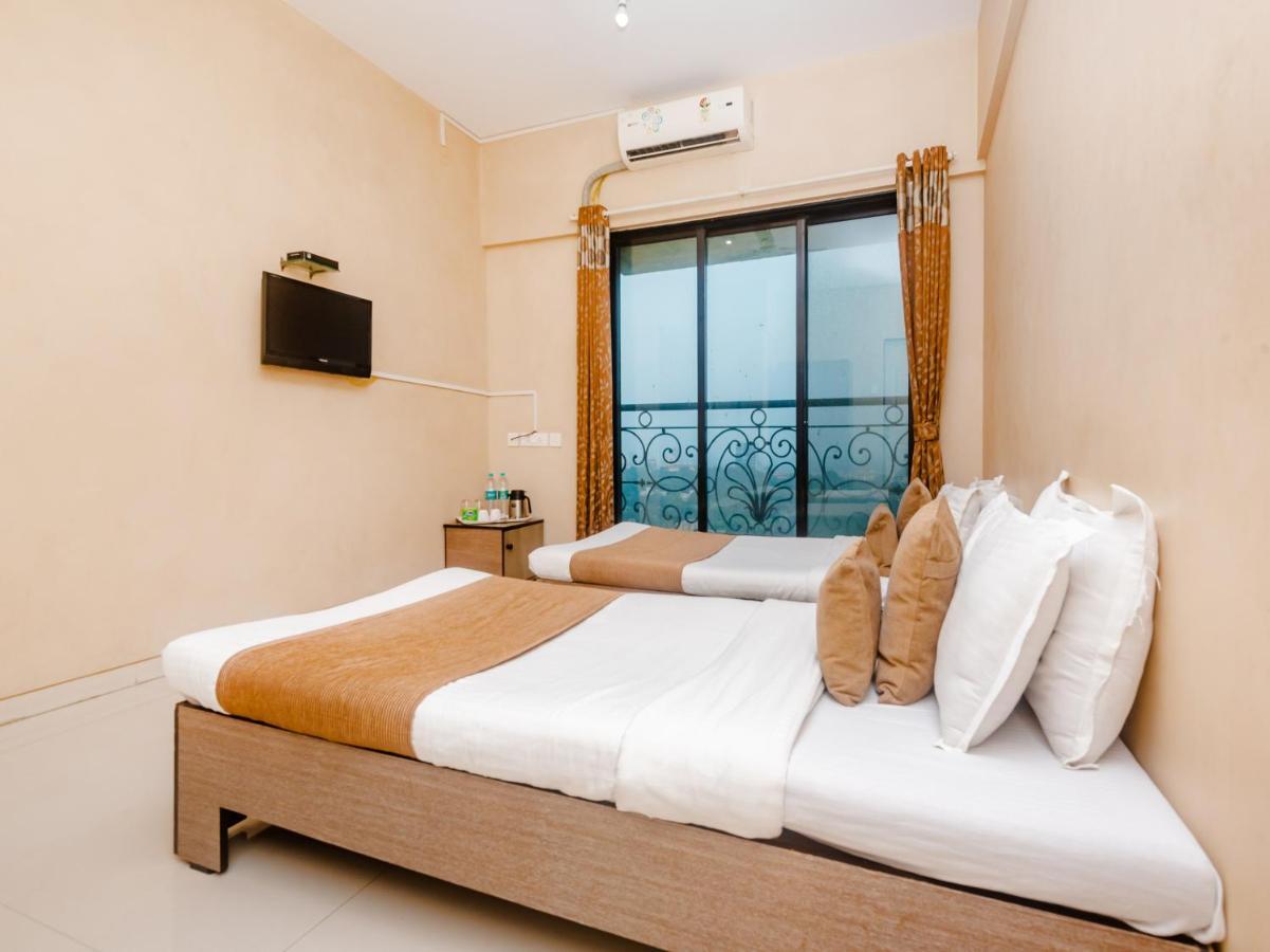 Guest house Tuliipstays - Mayfair Hillcrest Mumbai