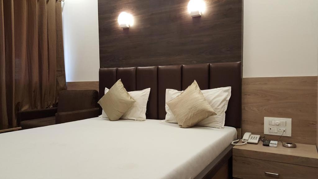 Hotel Oasis