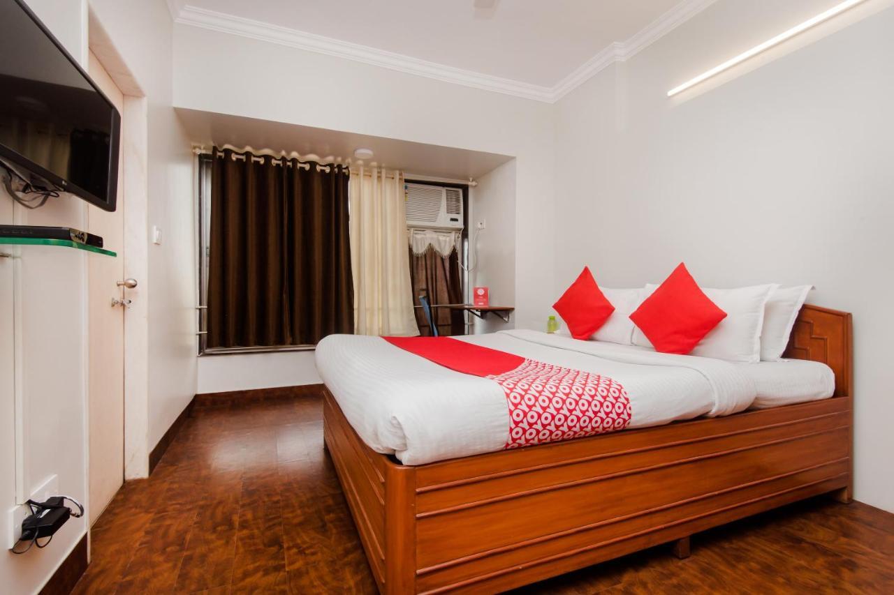 Oyo 1838 Executive Homes *