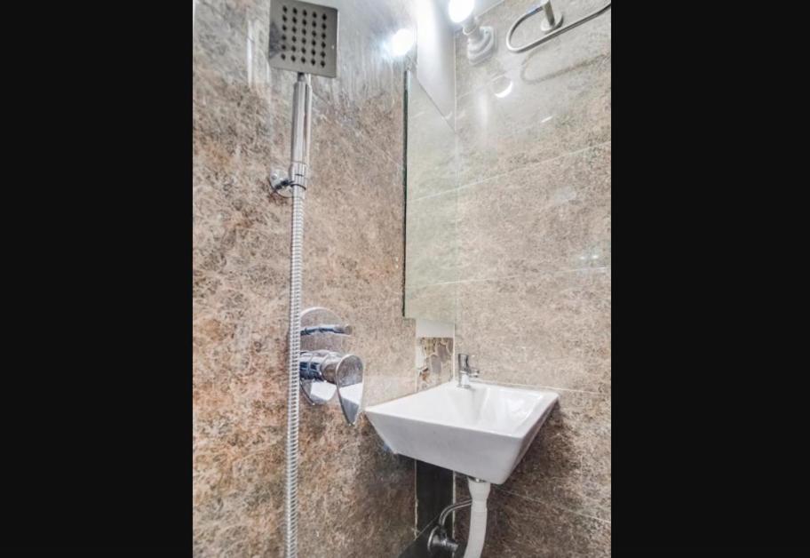 The Qubic Hotel 2*