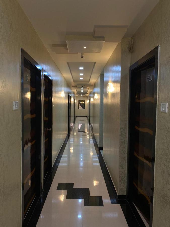 Hotel Divine