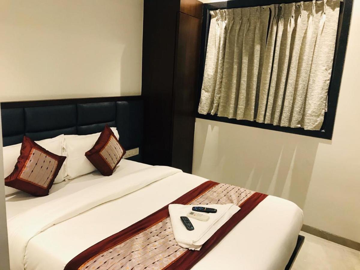 Hotel Flora - 3*