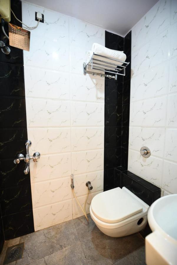 Hotel Lalsai Residency Andheri 3*
