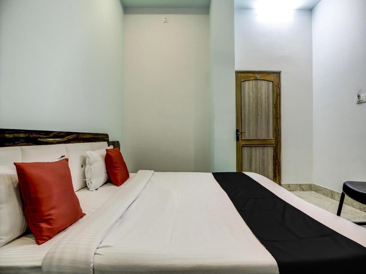 Hotel Capital O 72337 Konkan Tadka