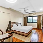 Hotel Praveen