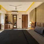 The Hosteller Mumbai, International Airport