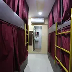Mango Goregaon Hostel & Pg