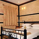 Hotel Hira