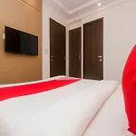 Oyo 17322 Hotel Prime Residency