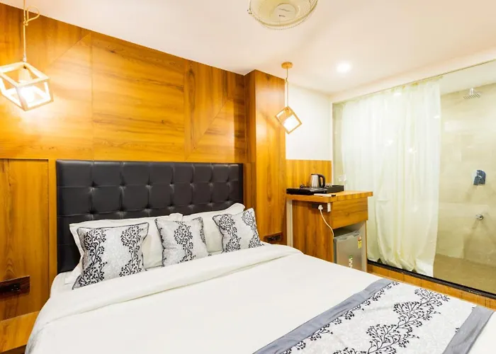 Hotel Village Residency