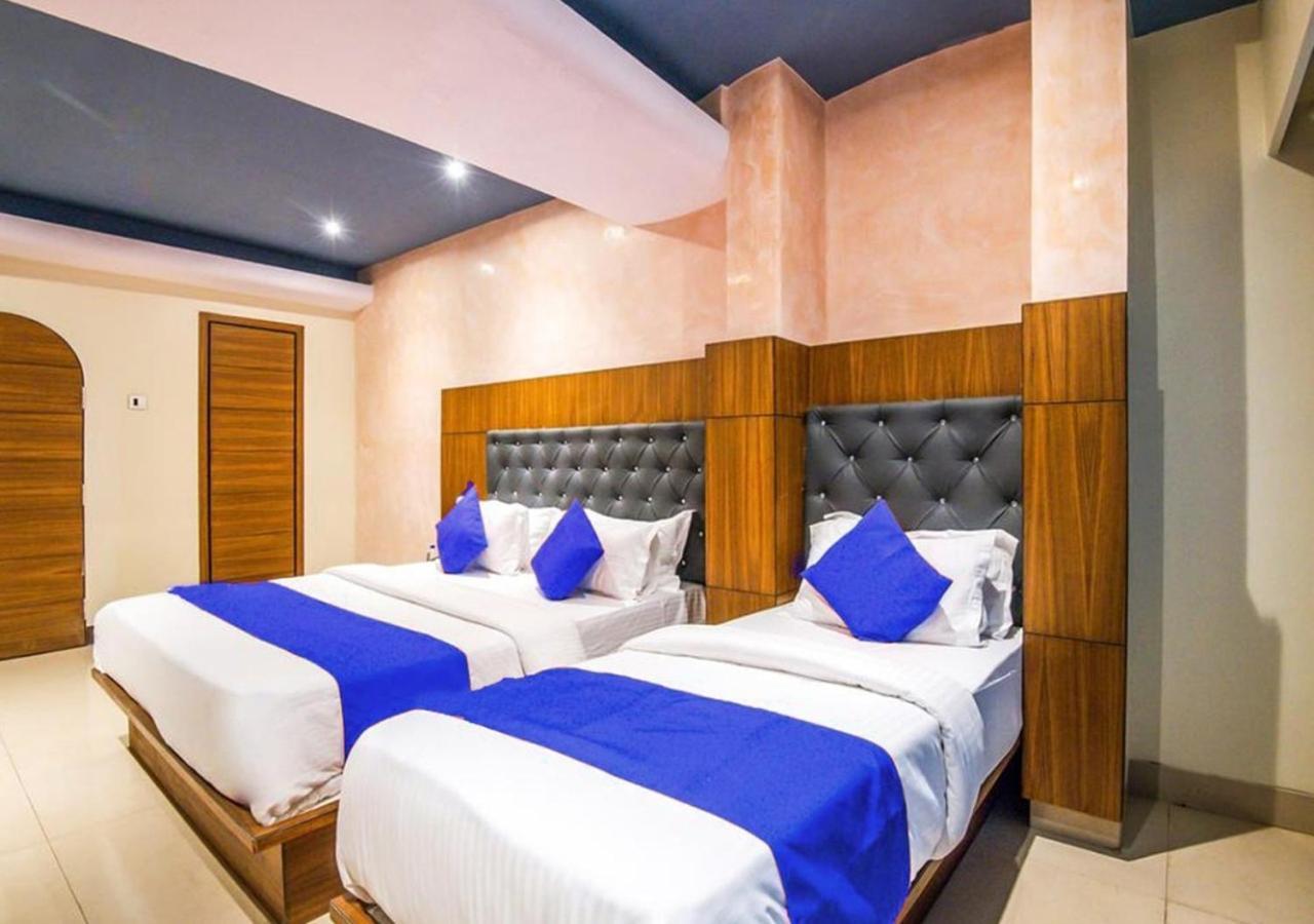 Hotel West - Andheri West
