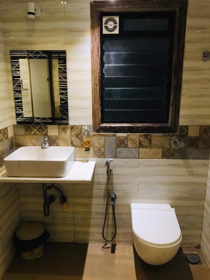 Hotel West - Andheri West 2*