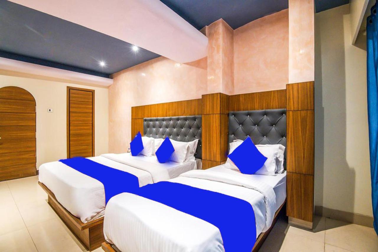 West - Andheri West 2*