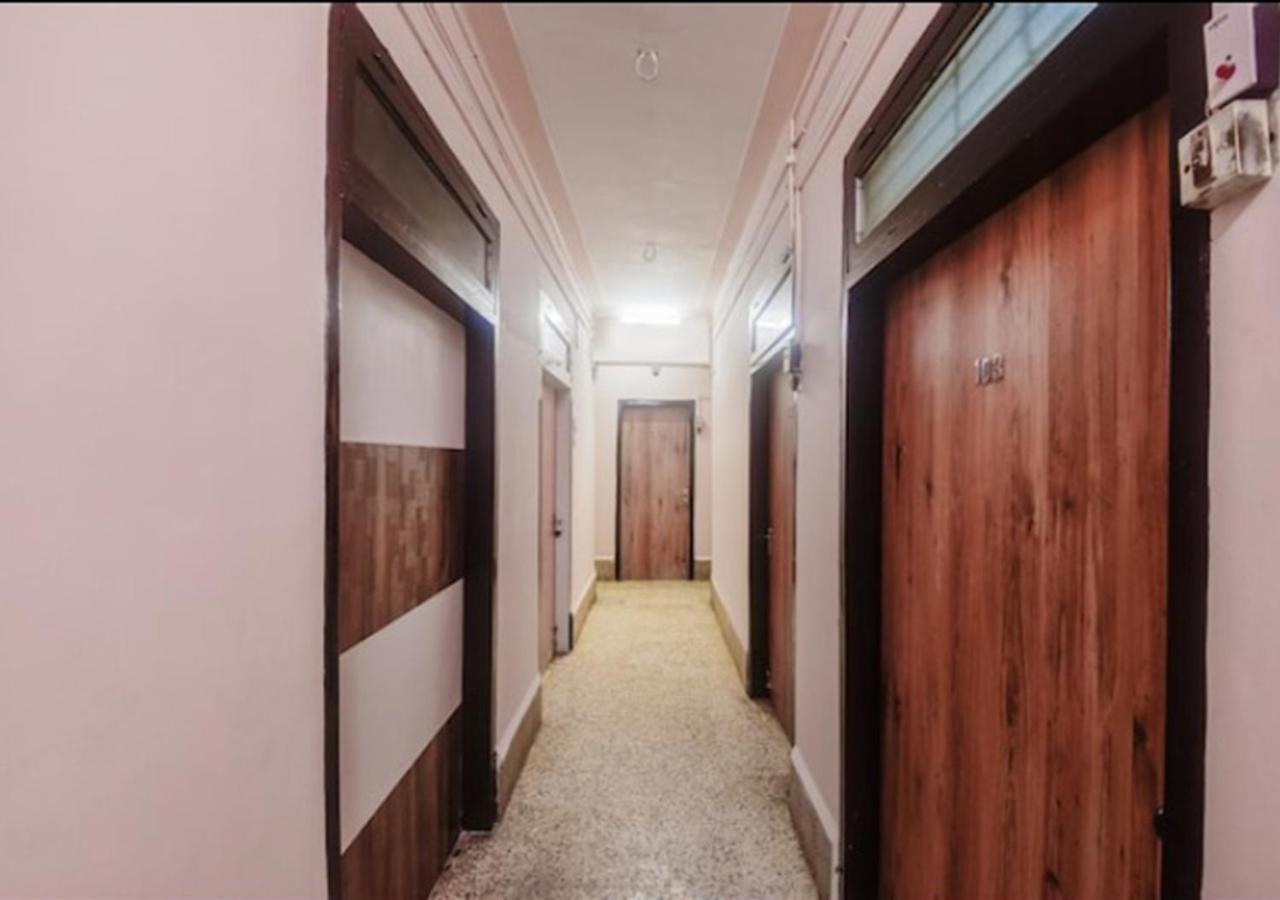 Subhash- Andheri 3* Mumbai
