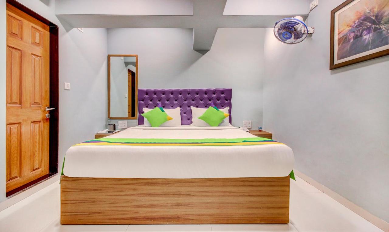 Hotel Treebo Cruz Royale Santacruz West 3*