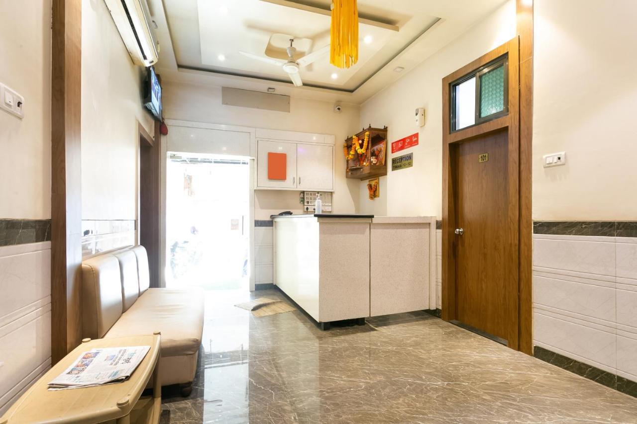 Oyo 77827 The New Balaji Residency Mumbai